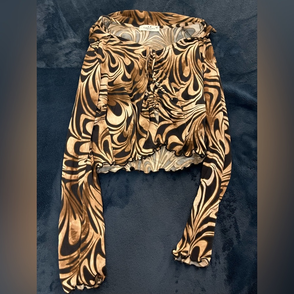 Elegant Swirl Patterned Women's Blouse